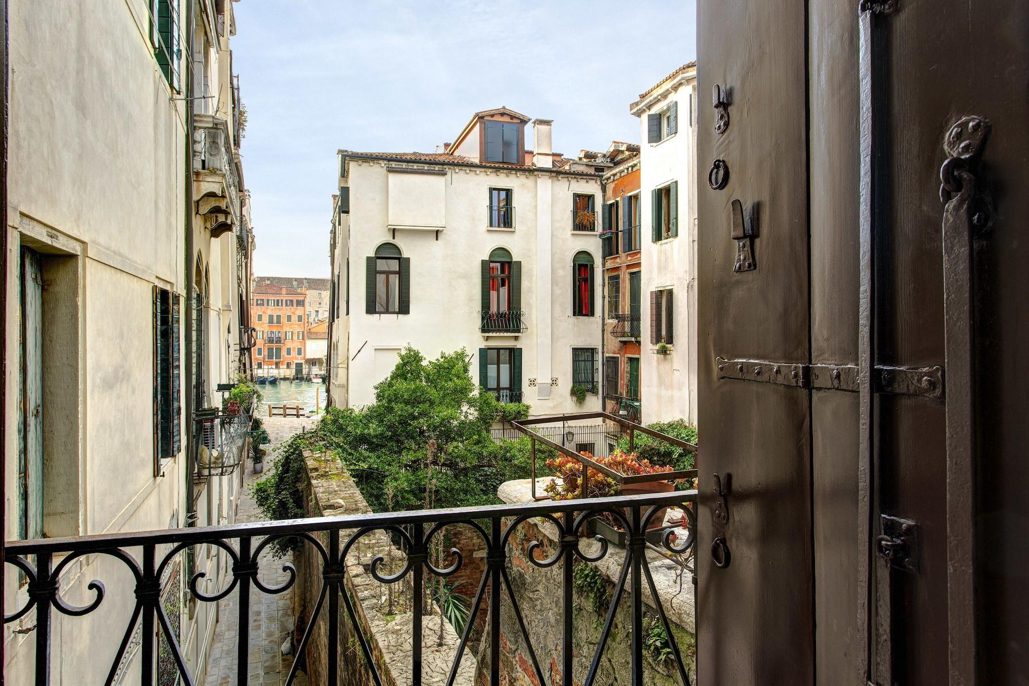 Gkk Exclusive Private Suite Venezia Bagian luar foto