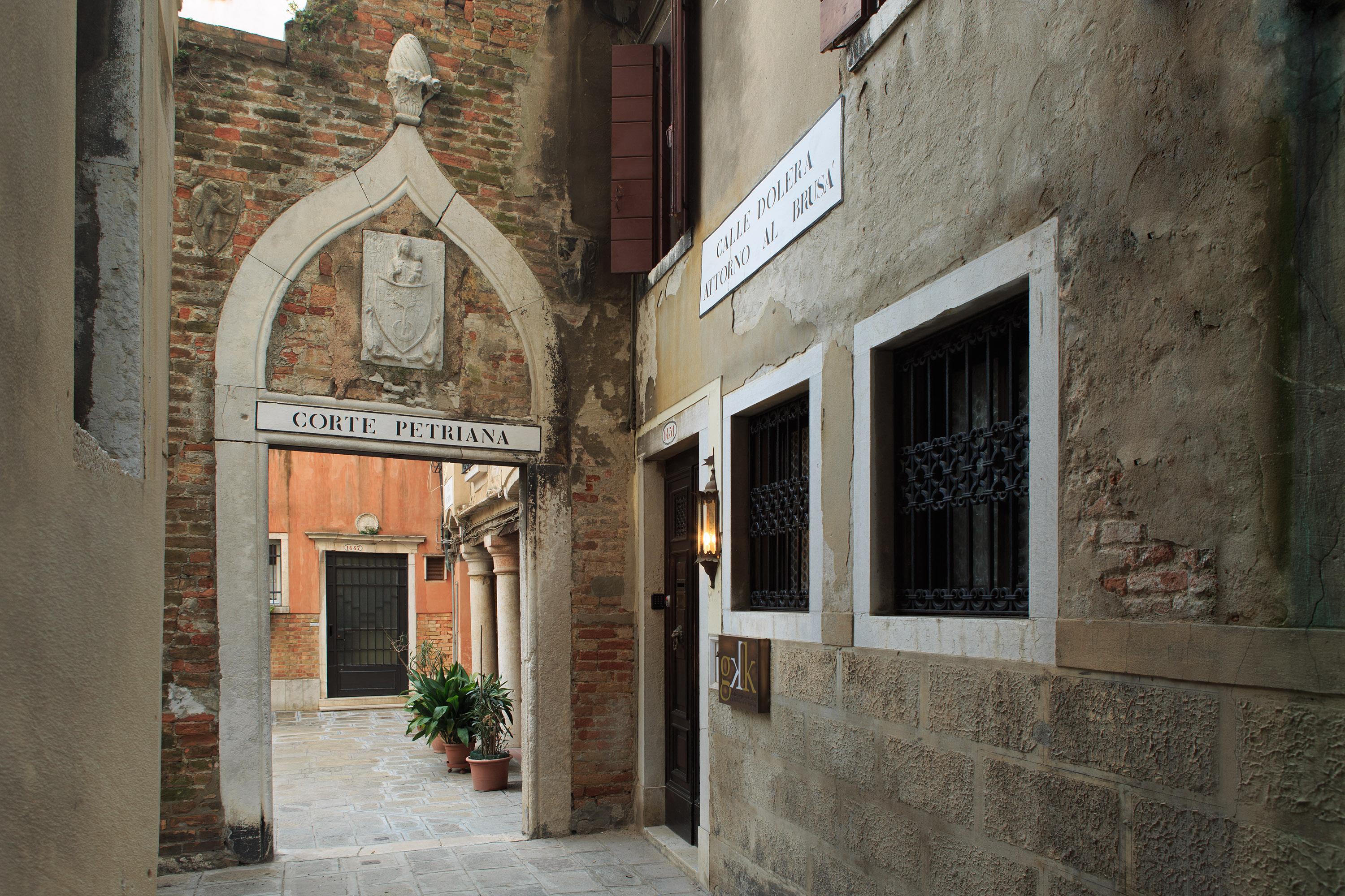 Gkk Exclusive Private Suite Venezia Bagian luar foto