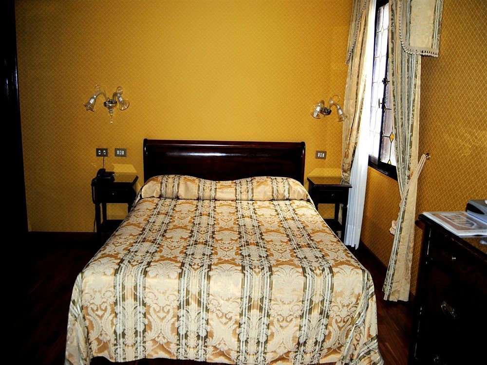 Gkk Exclusive Private Suite Venezia Bagian luar foto